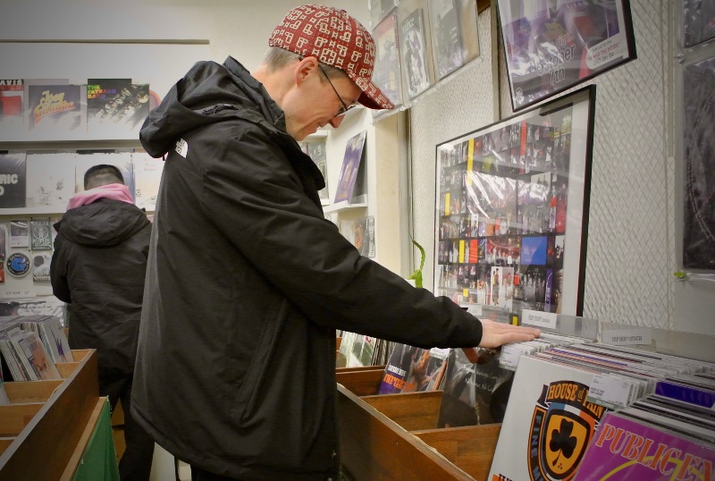 vinyl-vibe vinyl-vibe